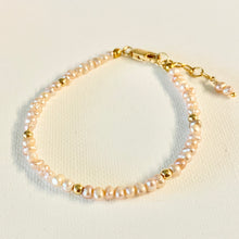 Load image into Gallery viewer, Pretty Pearls