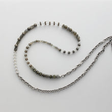 Load image into Gallery viewer, Labradorite and Silver